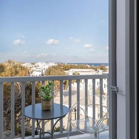 엘레나 Mykonos Town
