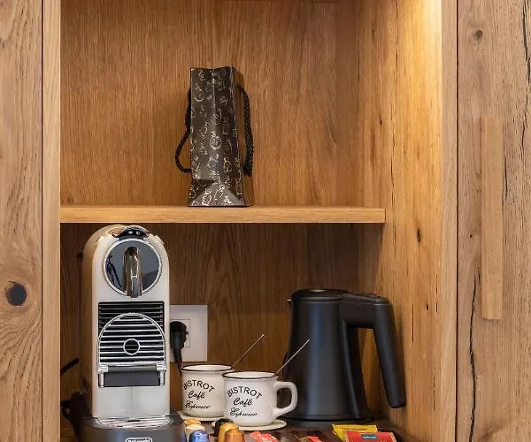 米科诺斯埃琳娜酒店 3*